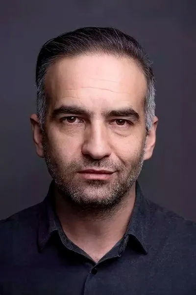 Nadir Saribacak