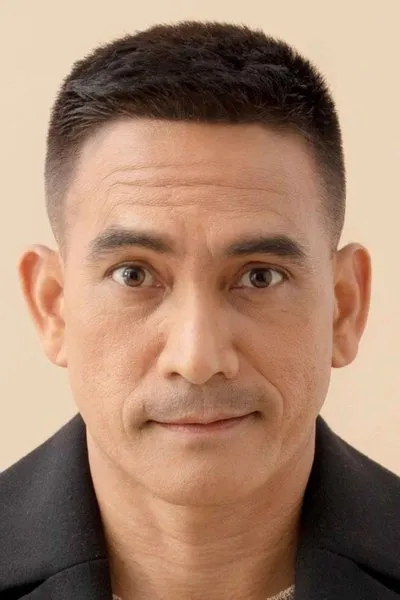 Krissada Sukosol Clapp