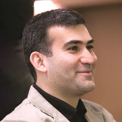 آرش معیریان