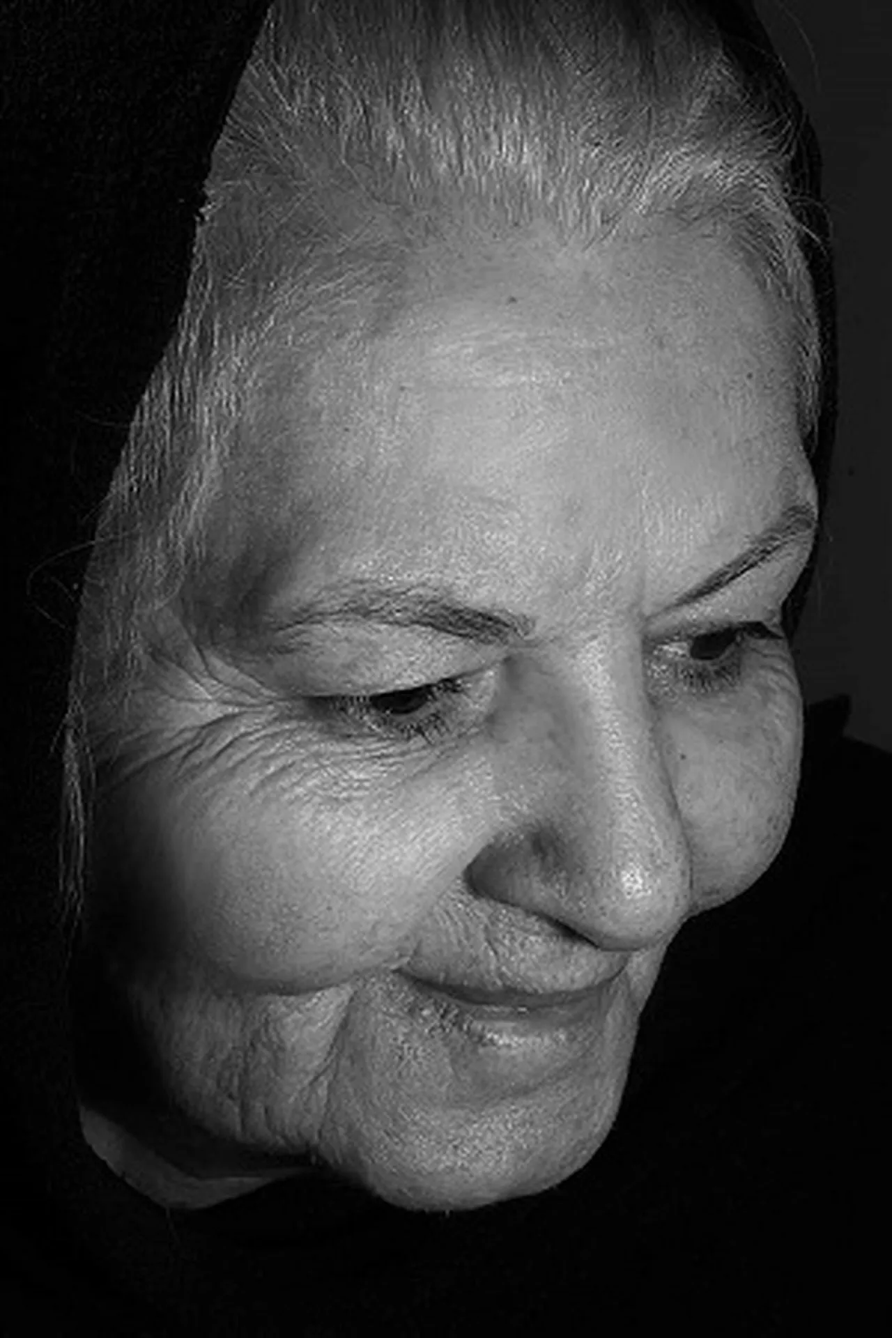 مینا جعفرزاده