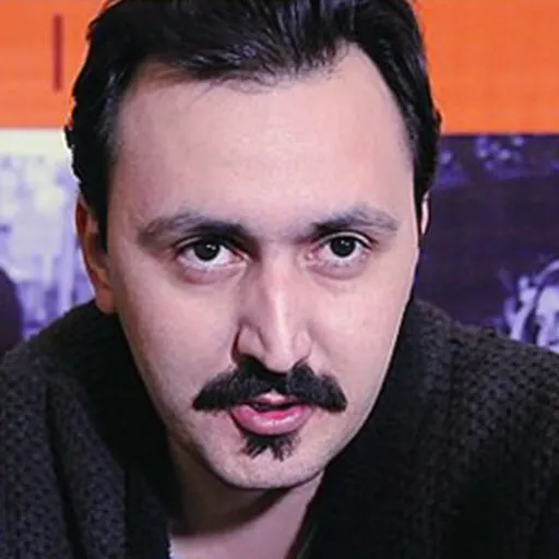 حامد کلاهداری
